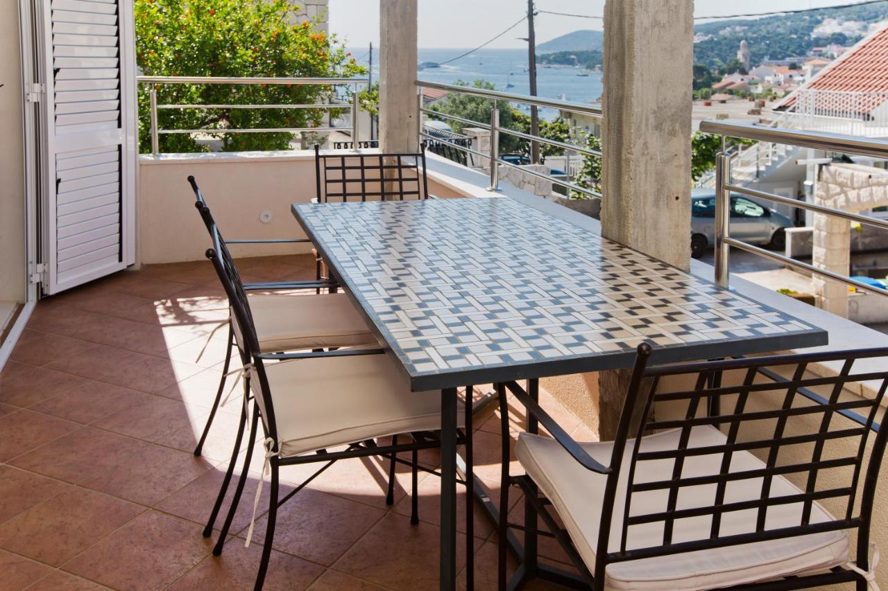 Apartments And Rooms Marija Hvar Town Exteriör bild
